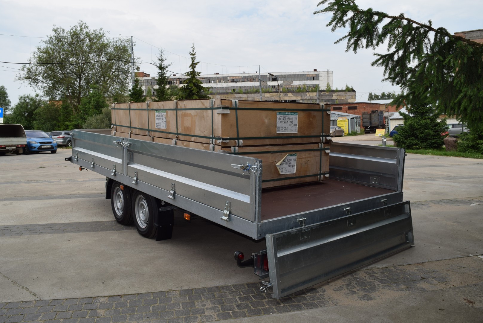 Прицеп Treiler Модель 829820 Исполнение 5,2х2,1 КПП + +/14’’ Прицеп Treiler Модель 829820 Исполнение 5,2х2,1 КПП + +/14’’