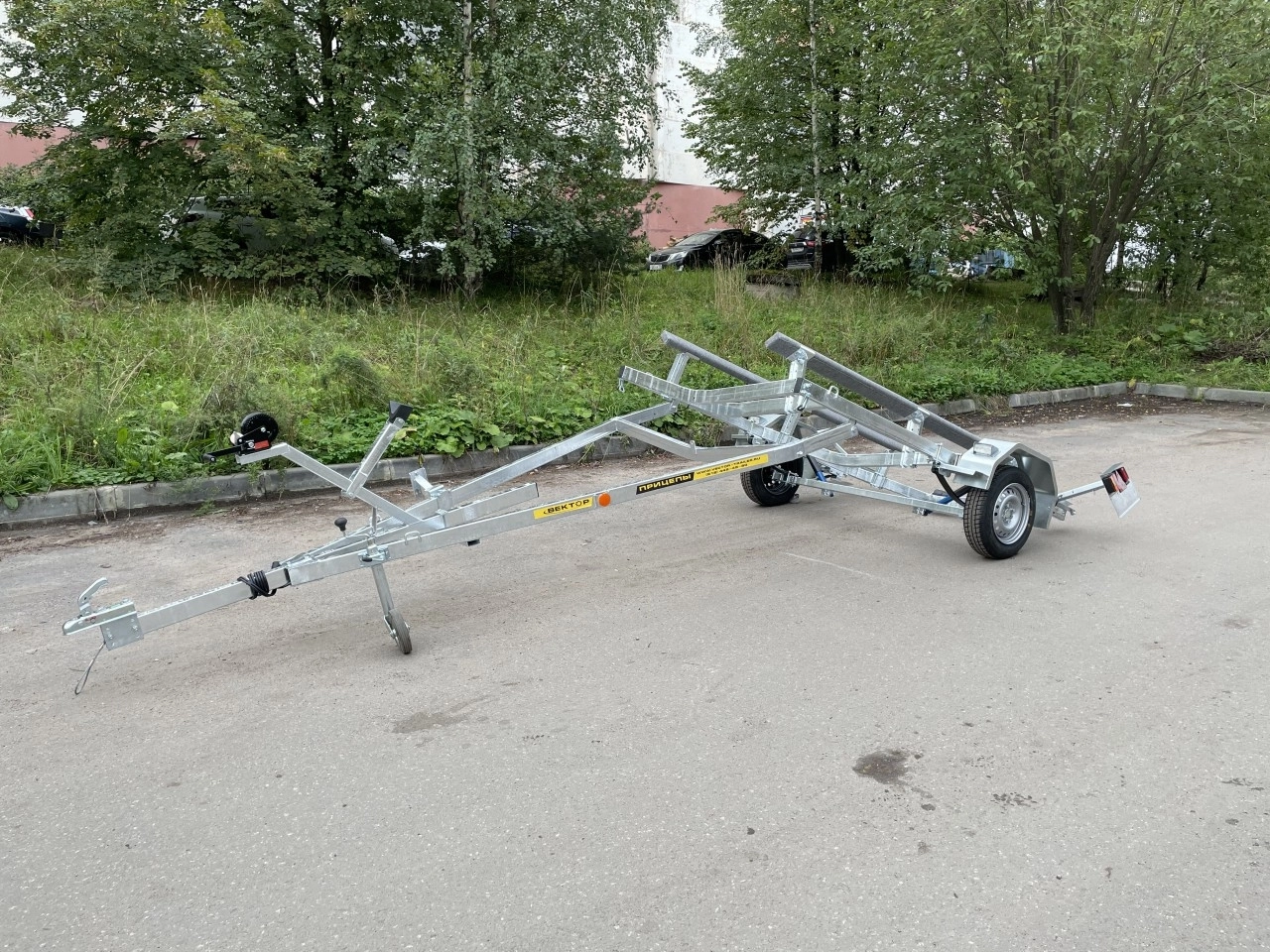 Одноосный прицеп для водной техники без тормоза ЛАВ 81014C Одноосный прицеп для водной техники без тормоза ЛАВ 81014C