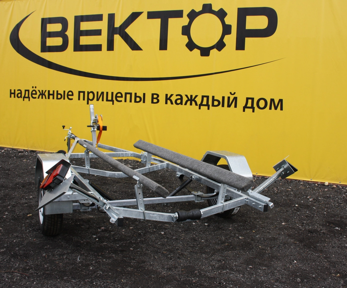 Одноосный прицеп для водной техники без тормоза ЛАВ 81015 Одноосный прицеп для водной техники без тормоза ЛАВ 81015