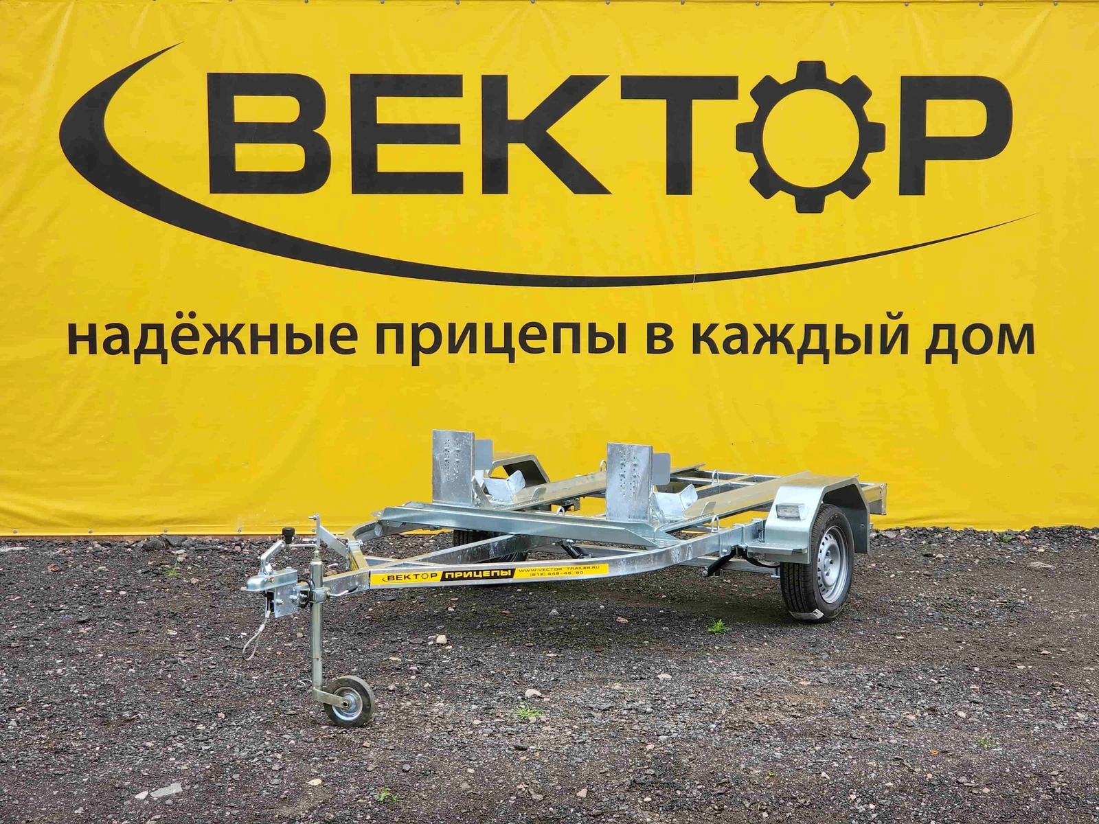 Одноосный прицеп специального назначения без тормоза ЛАВ 81012 Мото R13 Одноосный прицеп специального назначения без тормоза ЛАВ 81012 Мото R13