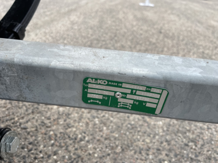 Прицеп для лодок и катеров МЗСА 81771E.101 без тормоза Прицеп для лодок и катеров МЗСА 81771E.101 без тормоза