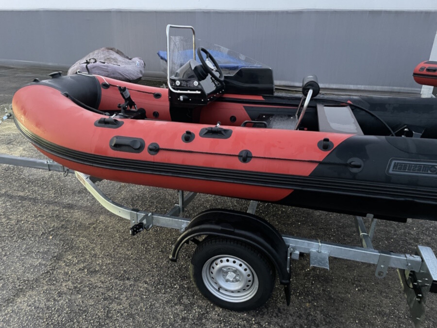 Лодка Navigator 380 R консоль дистанция Лодка Navigator 380 R консоль дистанция