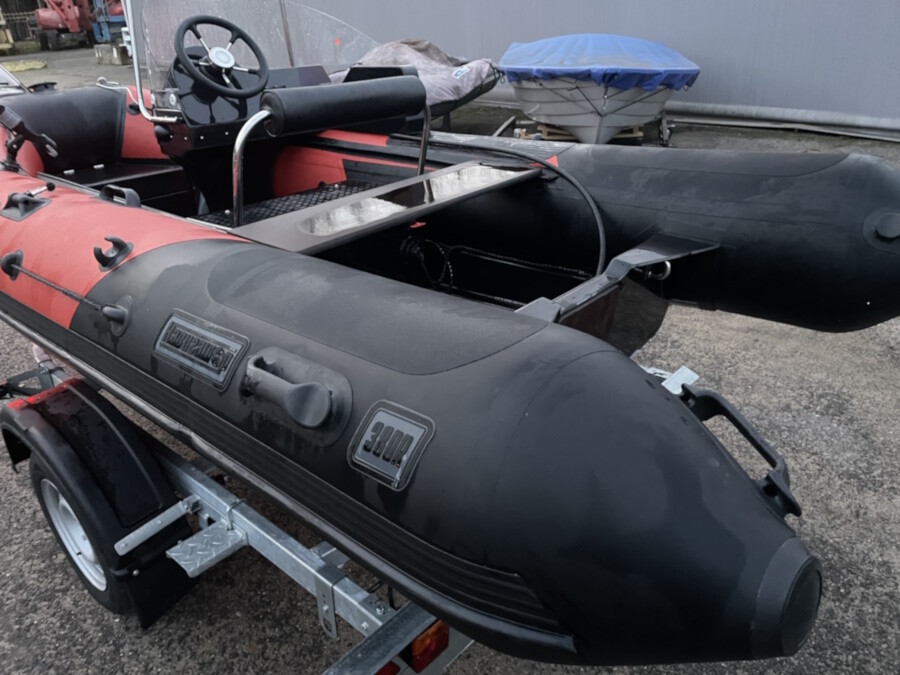 Лодка Navigator 380 R консоль дистанция Лодка Navigator 380 R консоль дистанция
